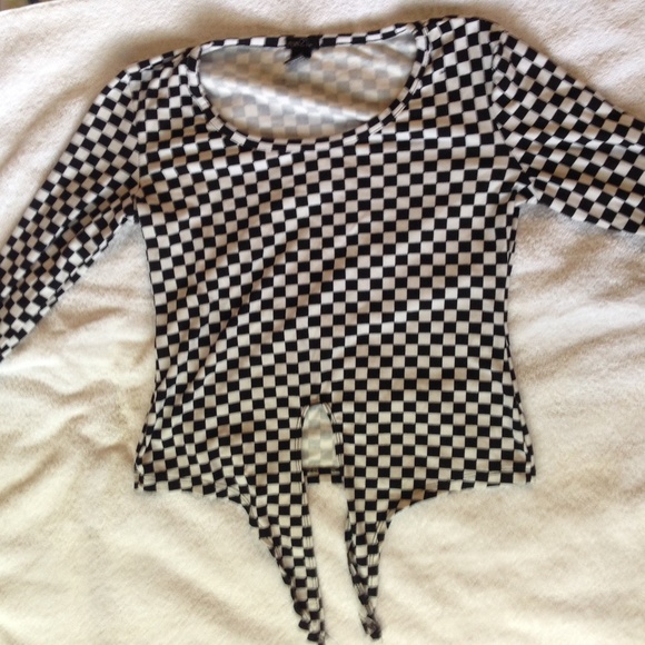 Checkered long sleeve tie up shirt - Picture 2 of 4